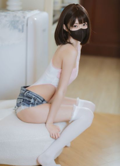 女机器人国语版_BD国语全集免费观看